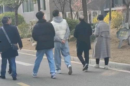 二哥吃瓜最新事件网红,揭秘网红最新事件背后的真相